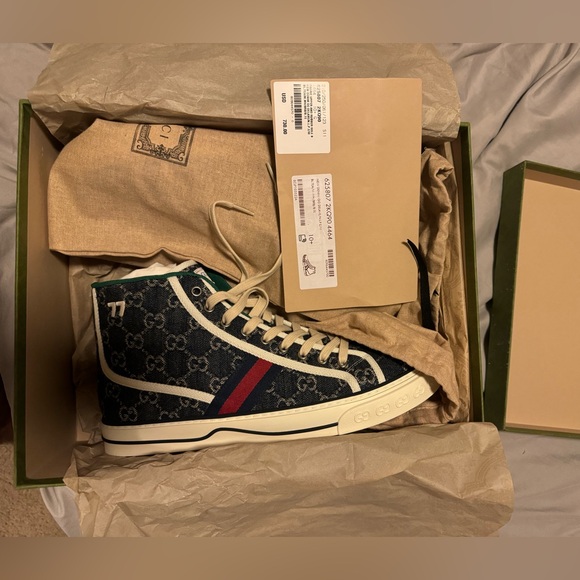 Gucci 10+ men’s shoes. Never worn and with original tag verifying authenticity. - Picture 1 of 2
